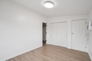 American Ave-S1311-024.jpg