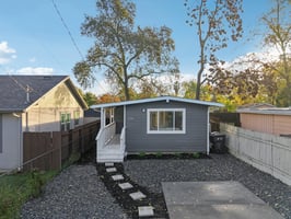 American Ave-S1511-003.jpg