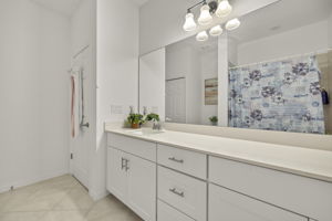 Guest Bathroom 2 of 2