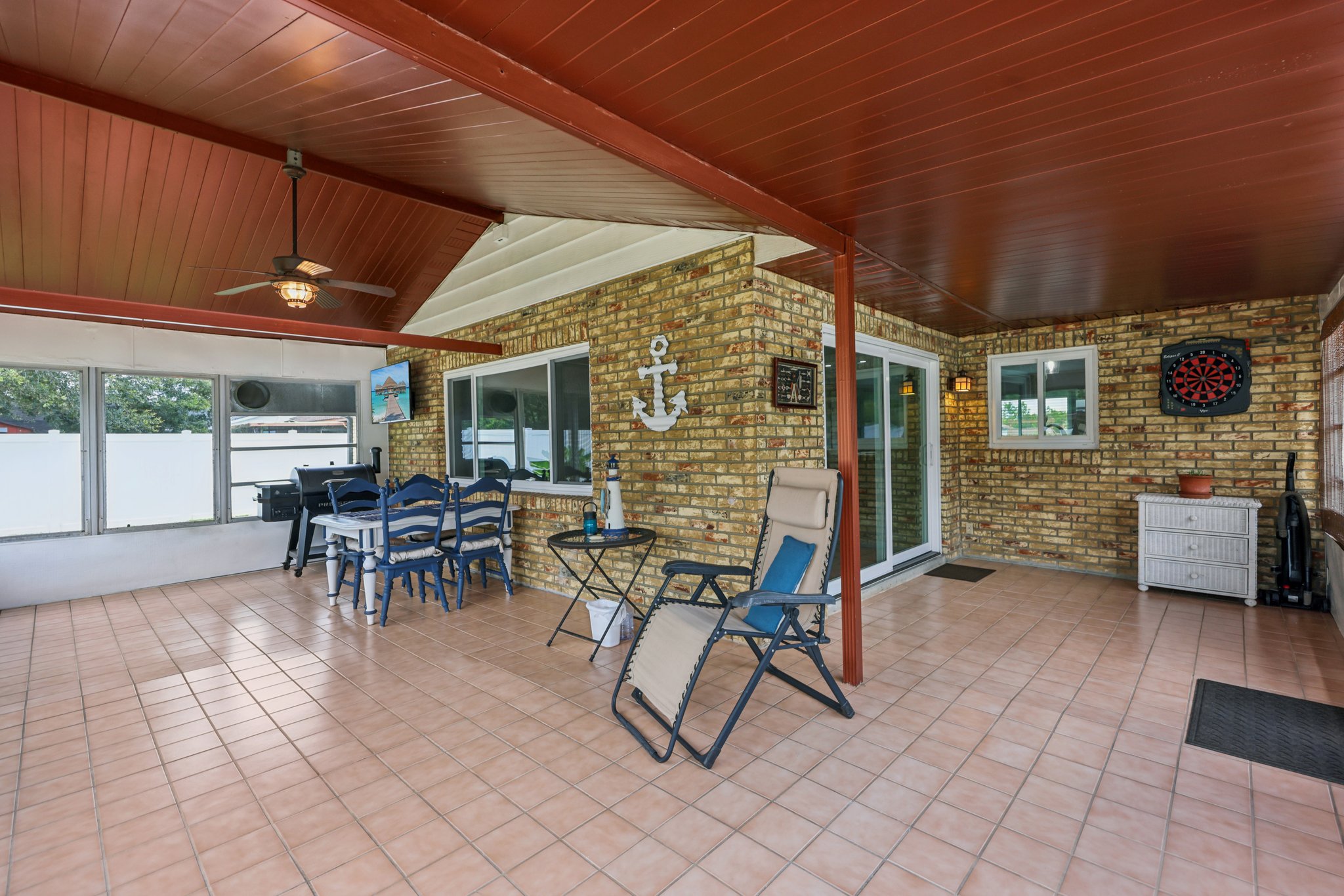 Lois Dr-S0307-029.jpg