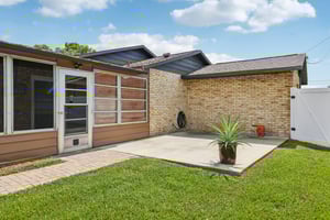 Lois Dr-S0307-038.jpg