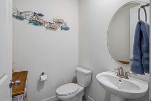  Photo 33