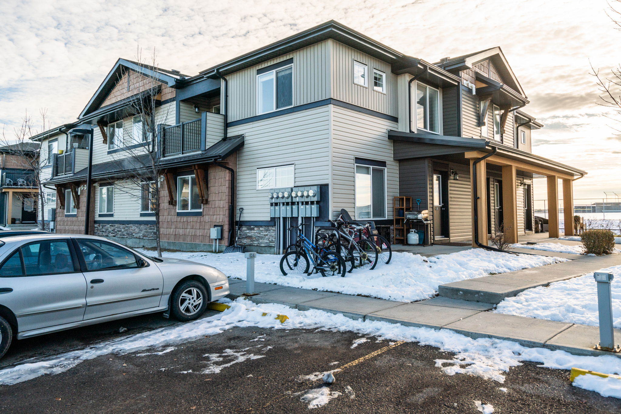 2781 Chinook Winds Drive Southwest 6203, Airdrie, AB T4B 3S5 Calgary Real Estate Photos