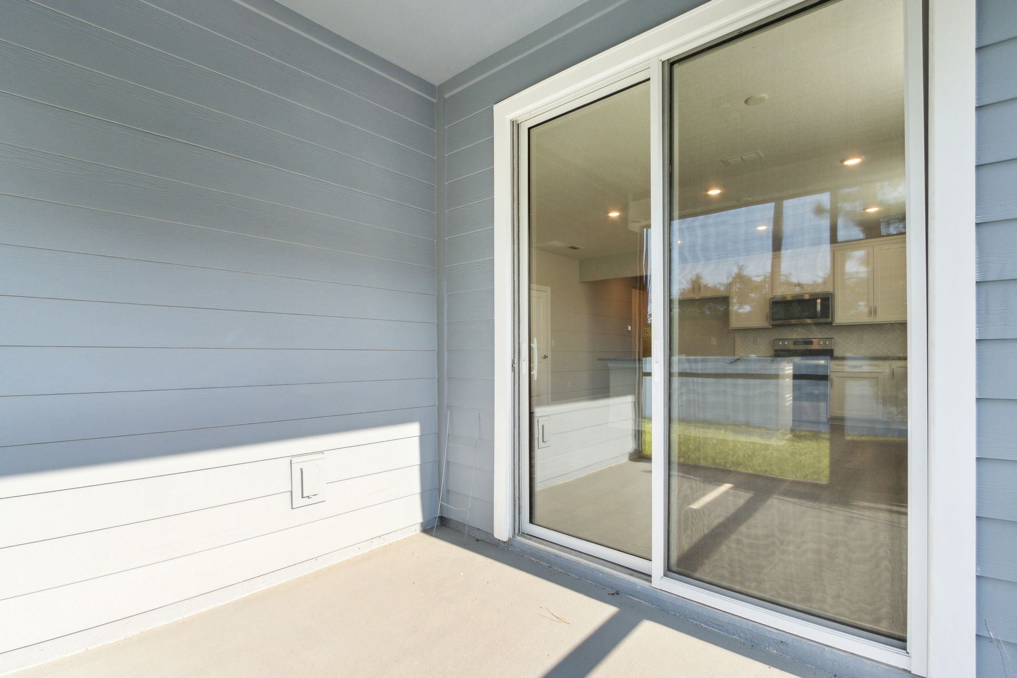 Screened-in Porch