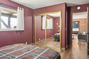  Photo 44