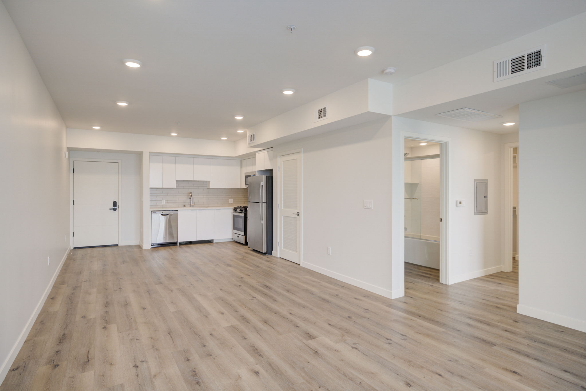  Francis Ave-017