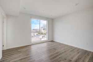  Francis Ave-012