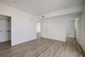  Francis Ave-013
