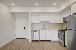  Francis Ave-015