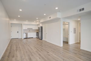  Francis Ave-017