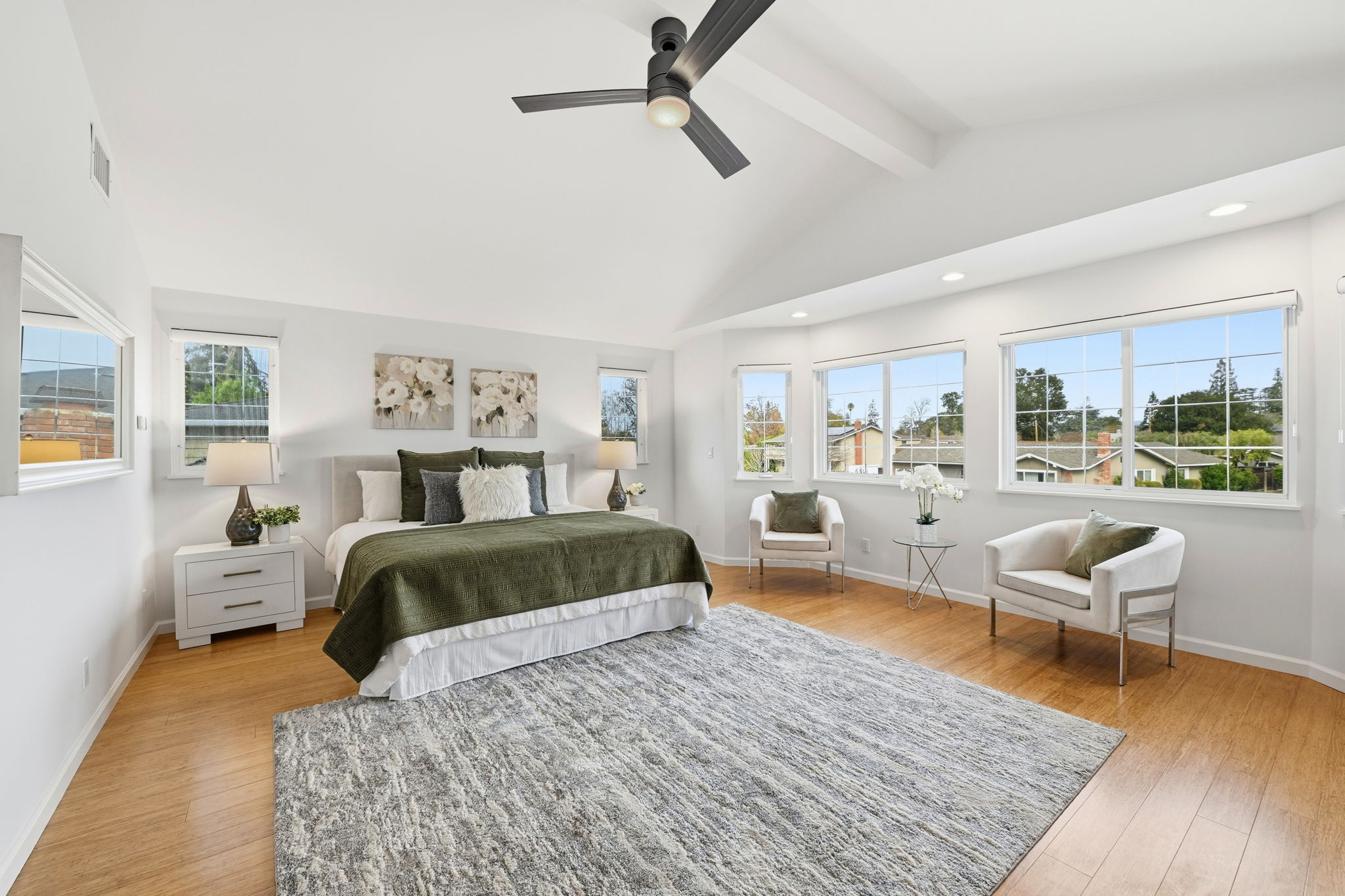 Owners Bedroom - Upstairs