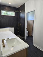  Photo 32