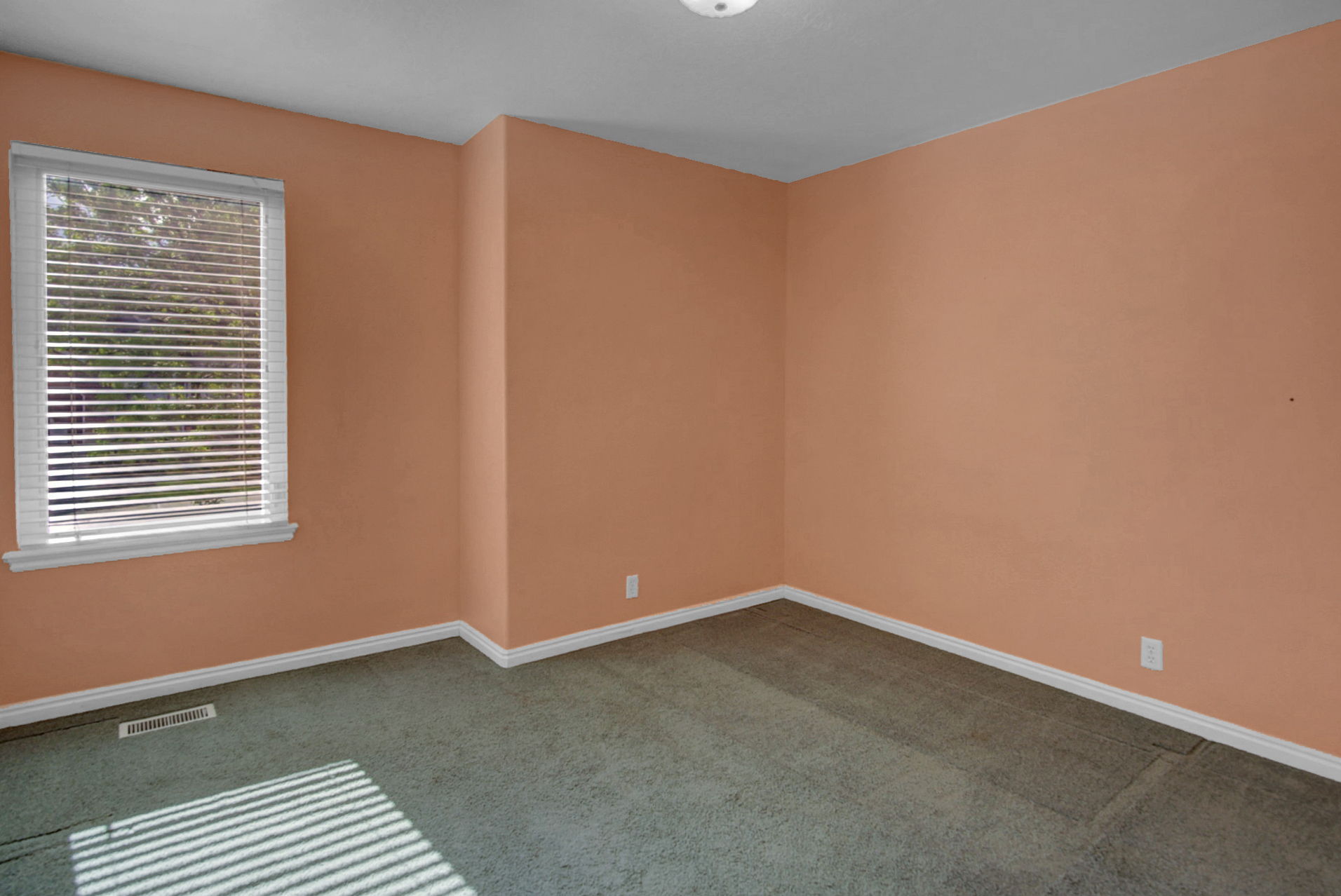  2790 Deere Valley Dr, Layton, UT 84040, US Photo 16