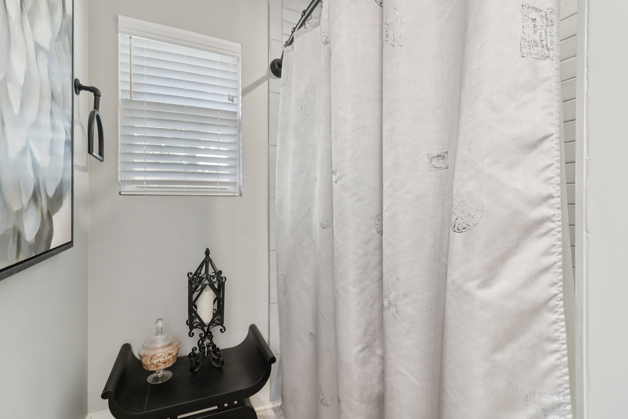 Zane Grey Dr SE-L1807-041.jpg