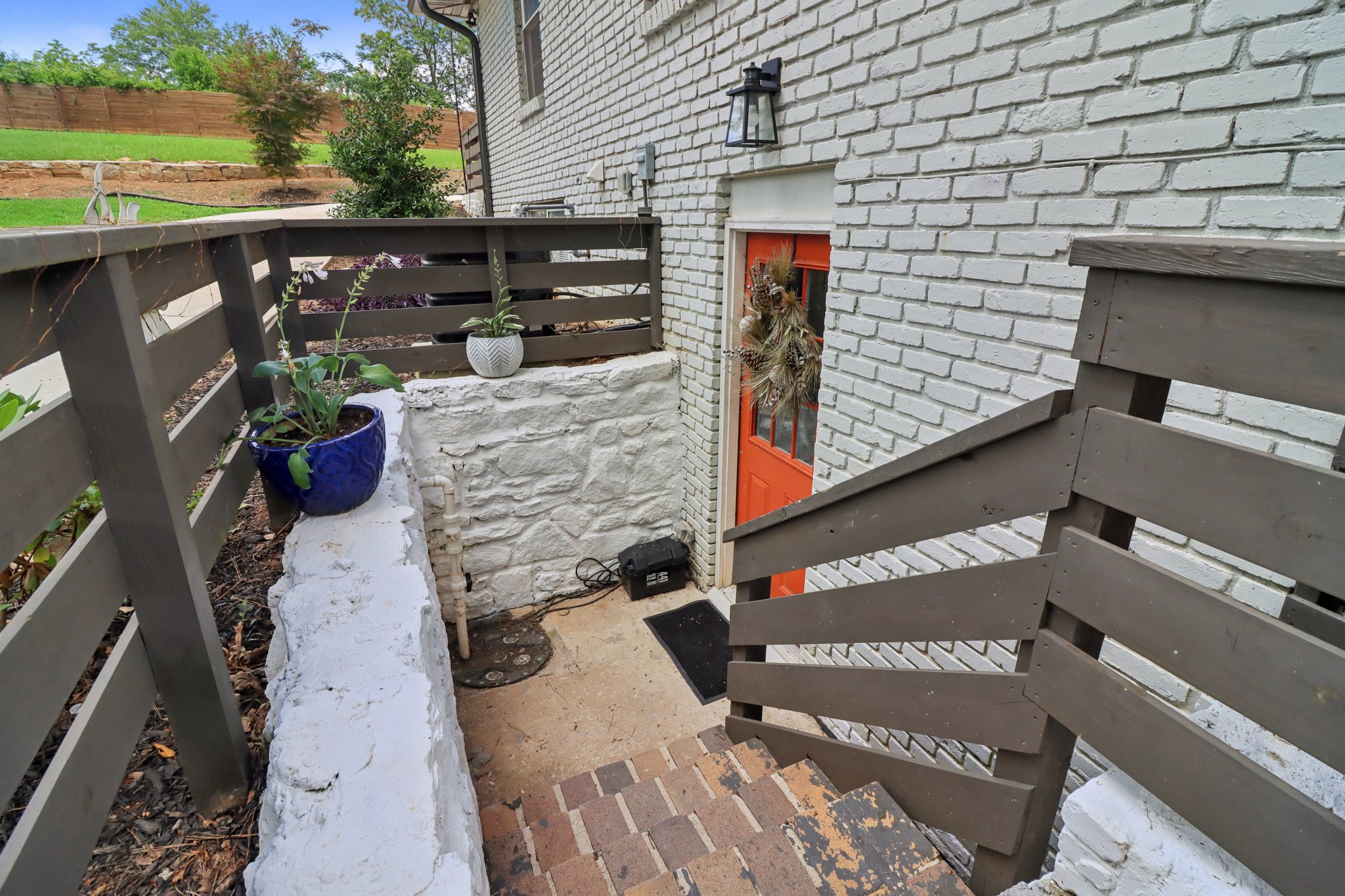 Zane Grey Dr SE-L1807-076.jpg