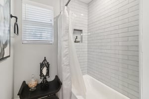 Zane Grey Dr SE-L1807-042.jpg