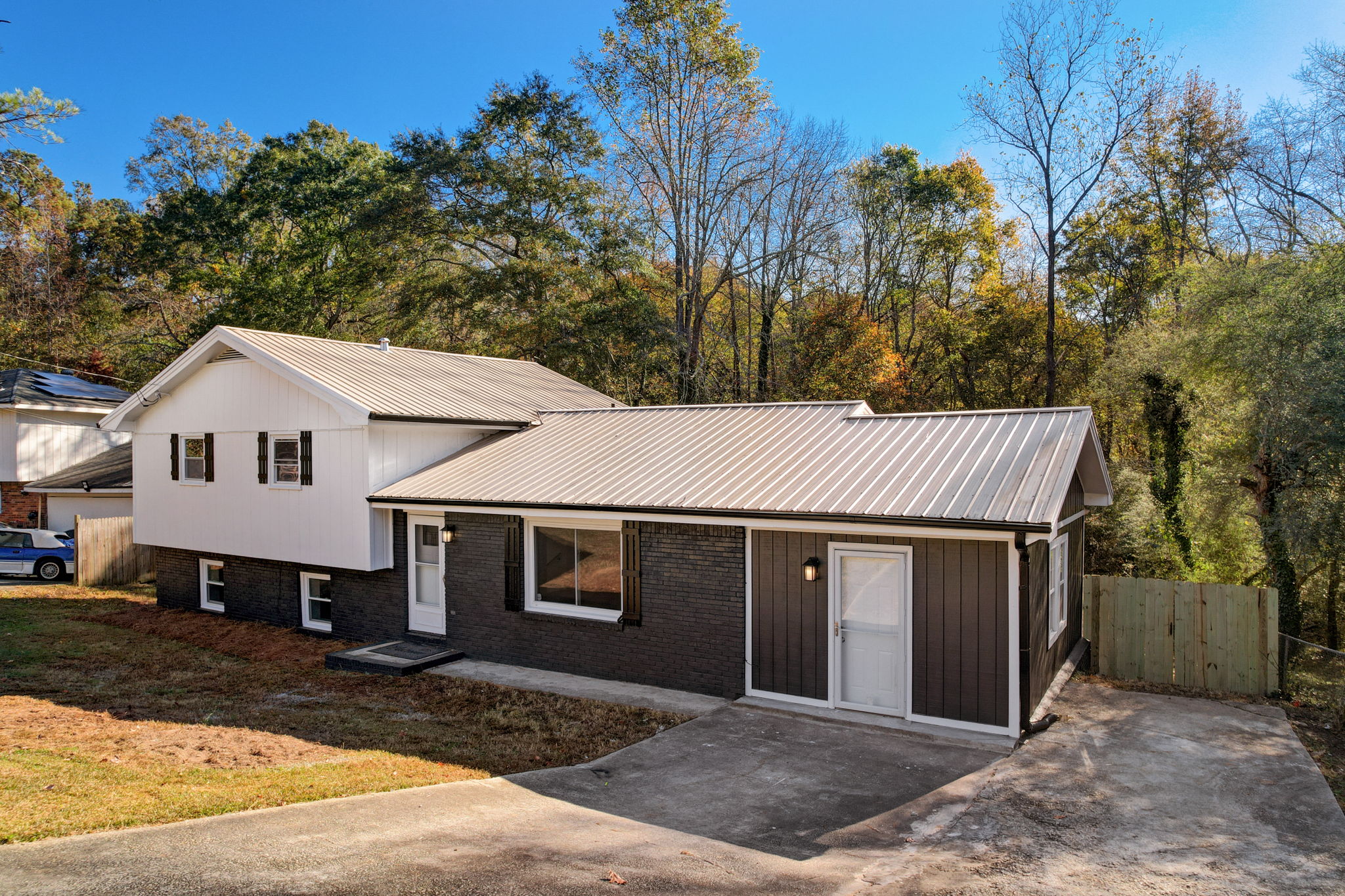  Heritage Ln-044