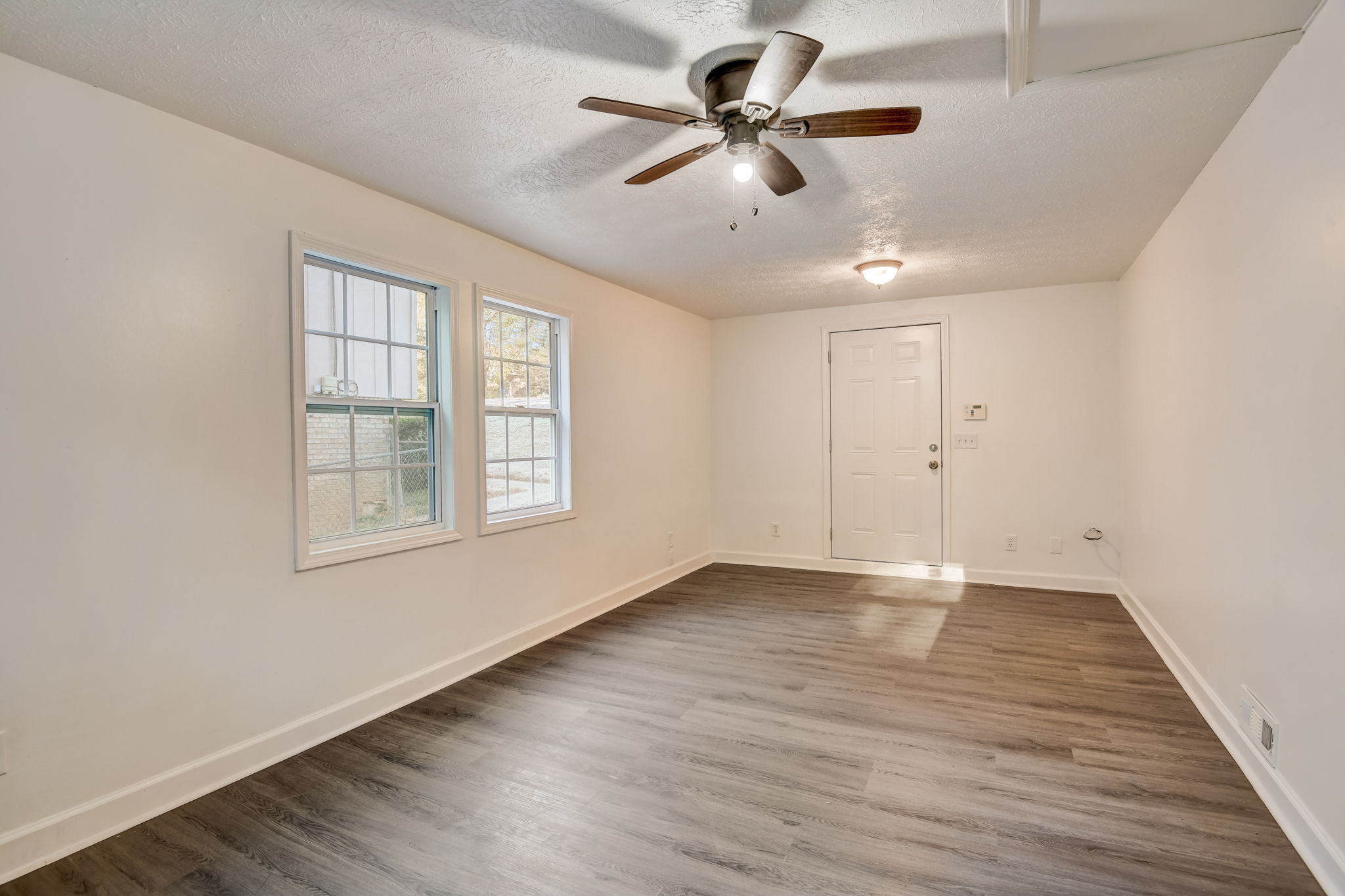  Heritage Ln-013