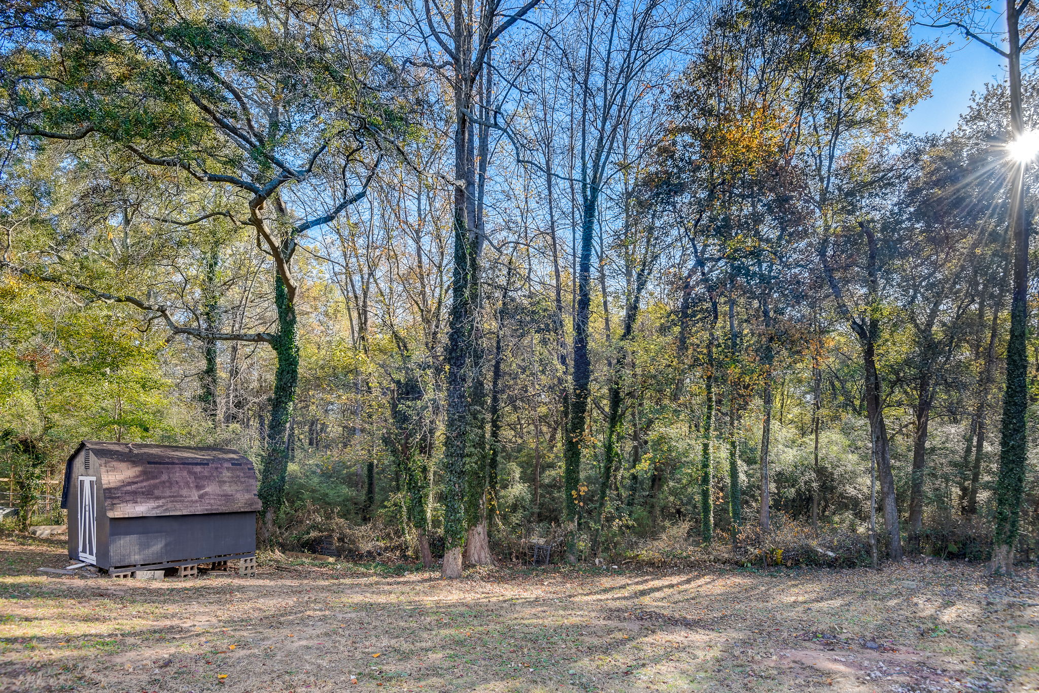  Heritage Ln-036