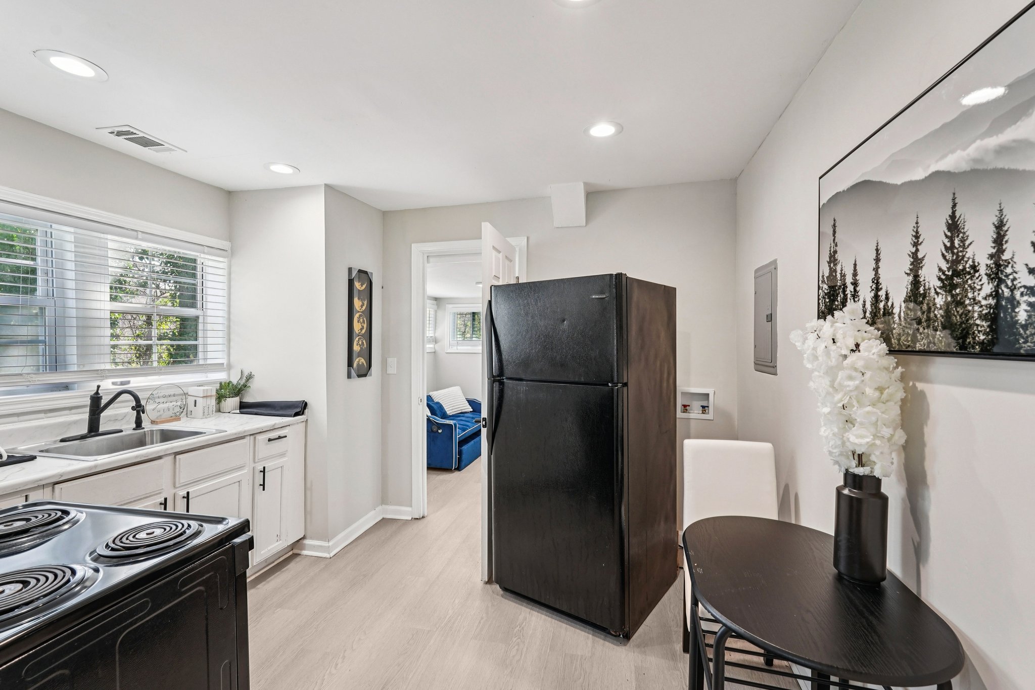 7th St SW-L2103-023.jpg