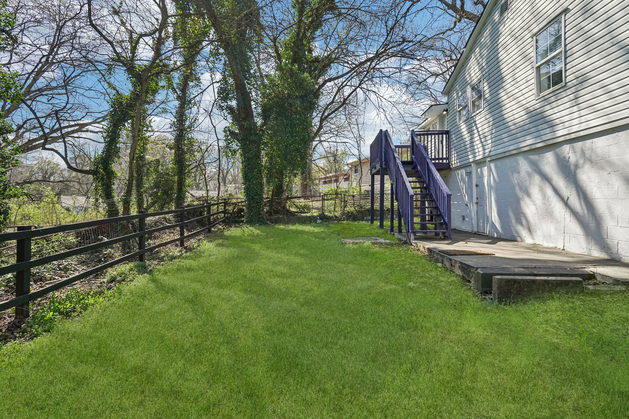 7th St SW-L2103-030.jpg