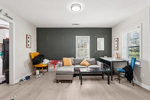 7th St SW-L2103-006.jpg