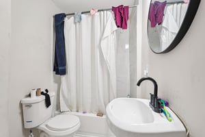 7th St SW-L2103-011.jpg