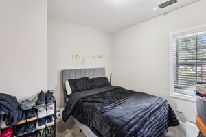 7th St SW-L2103-013.jpg