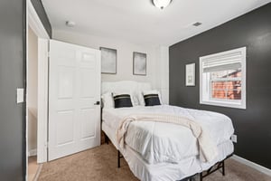 7th St SW-L2103-025.jpg