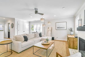 011_2794 Gardendale Dr  