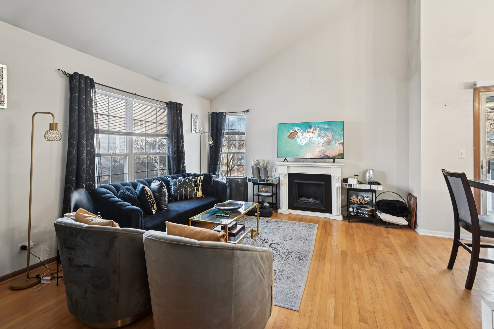 Shelly Ln-S2001-003.jpg