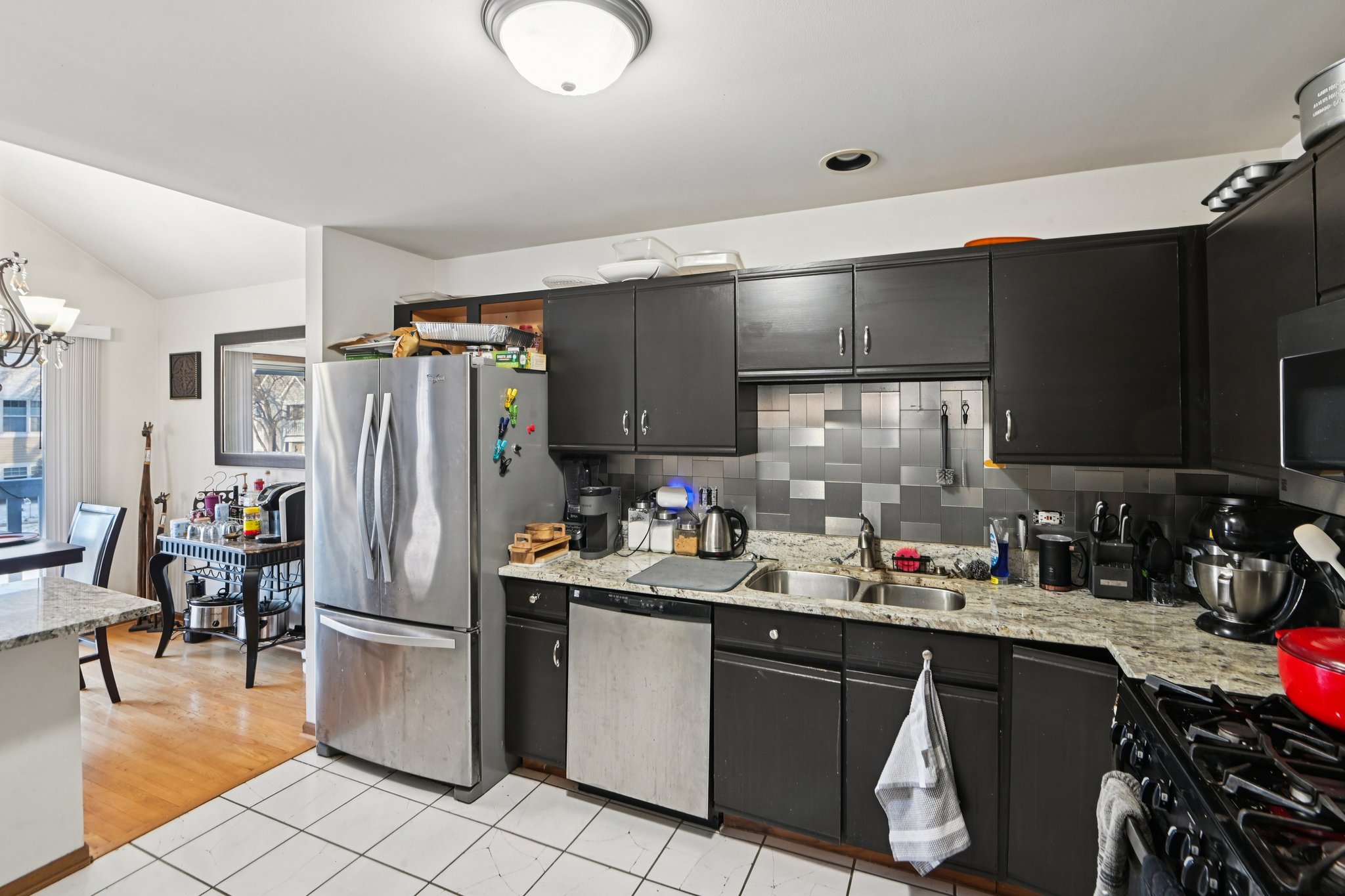 Shelly Ln-S2001-009.jpg