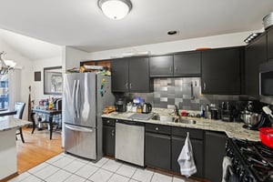 Shelly Ln-S2001-009.jpg