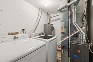 Shelly Ln-S2001-023.jpg