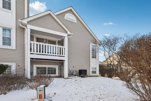 Shelly Ln-S2001-033.jpg