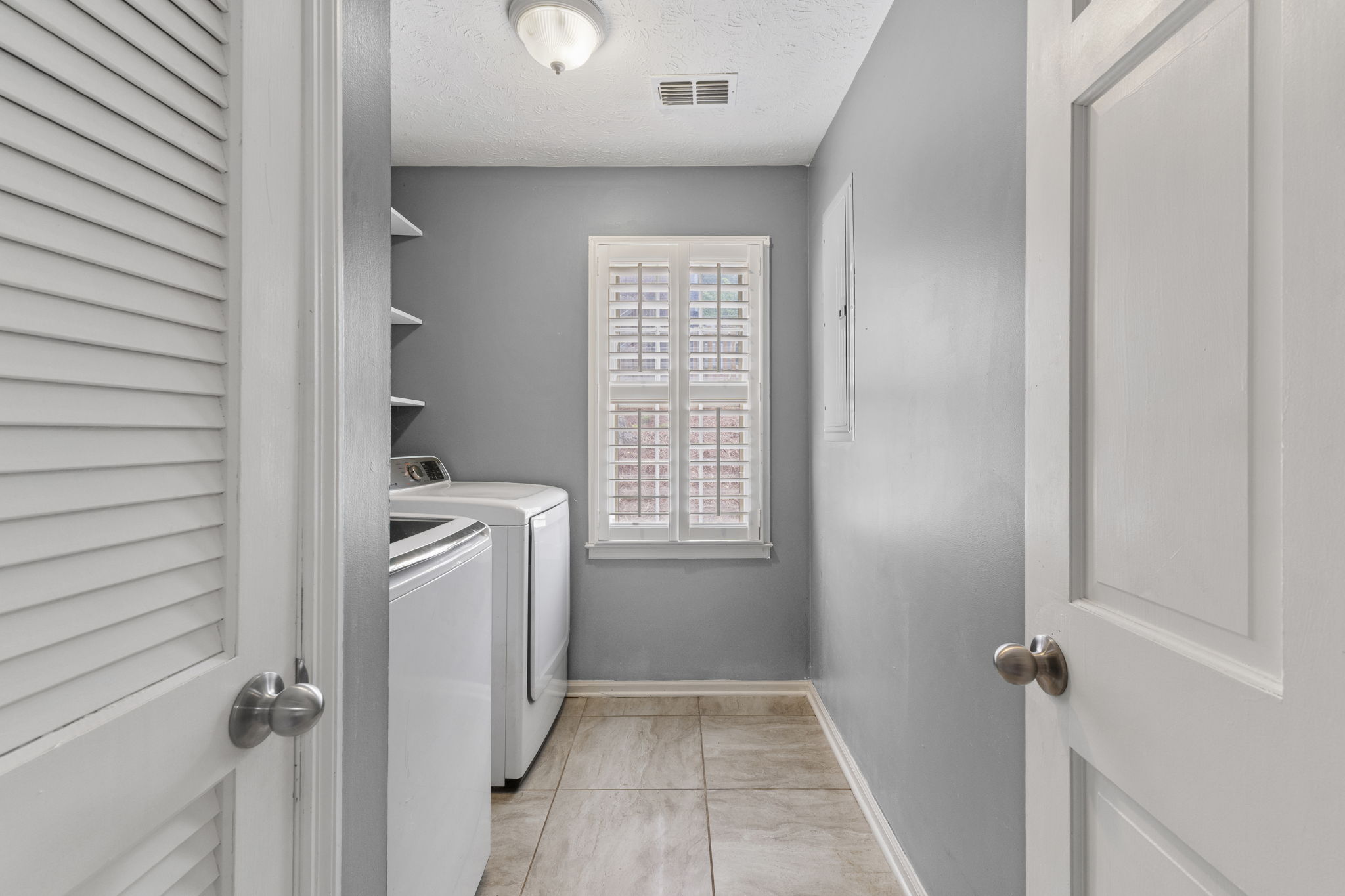  Photo 66
