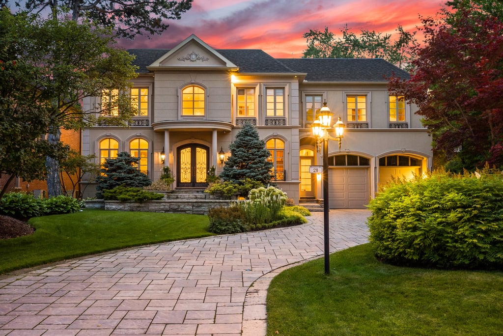 28 Arjay Crescent