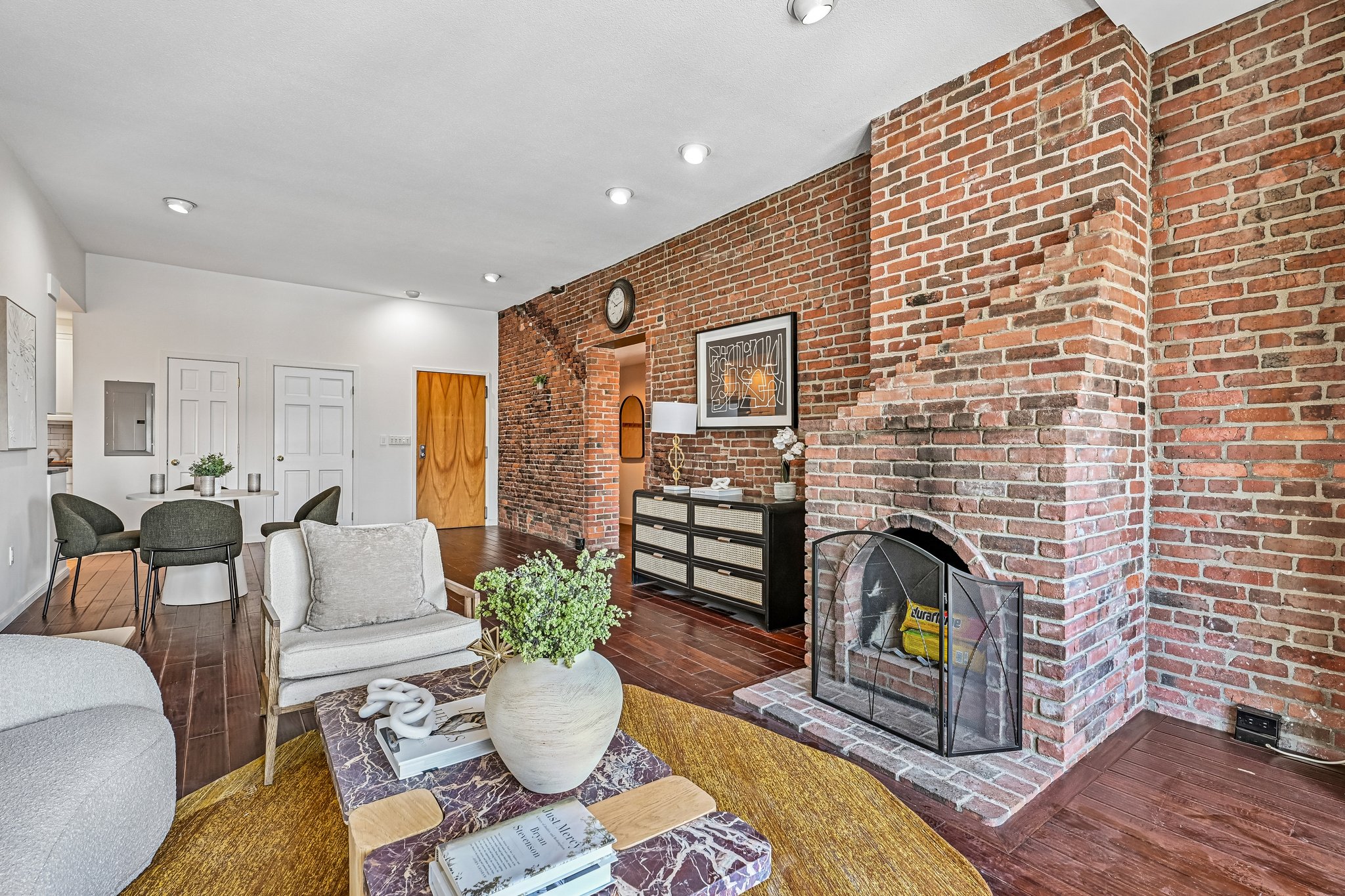 Atlantic Ave 628-S1805-011.jpg