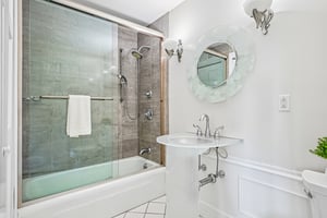 Atlantic Ave 628-S1805-020.jpg