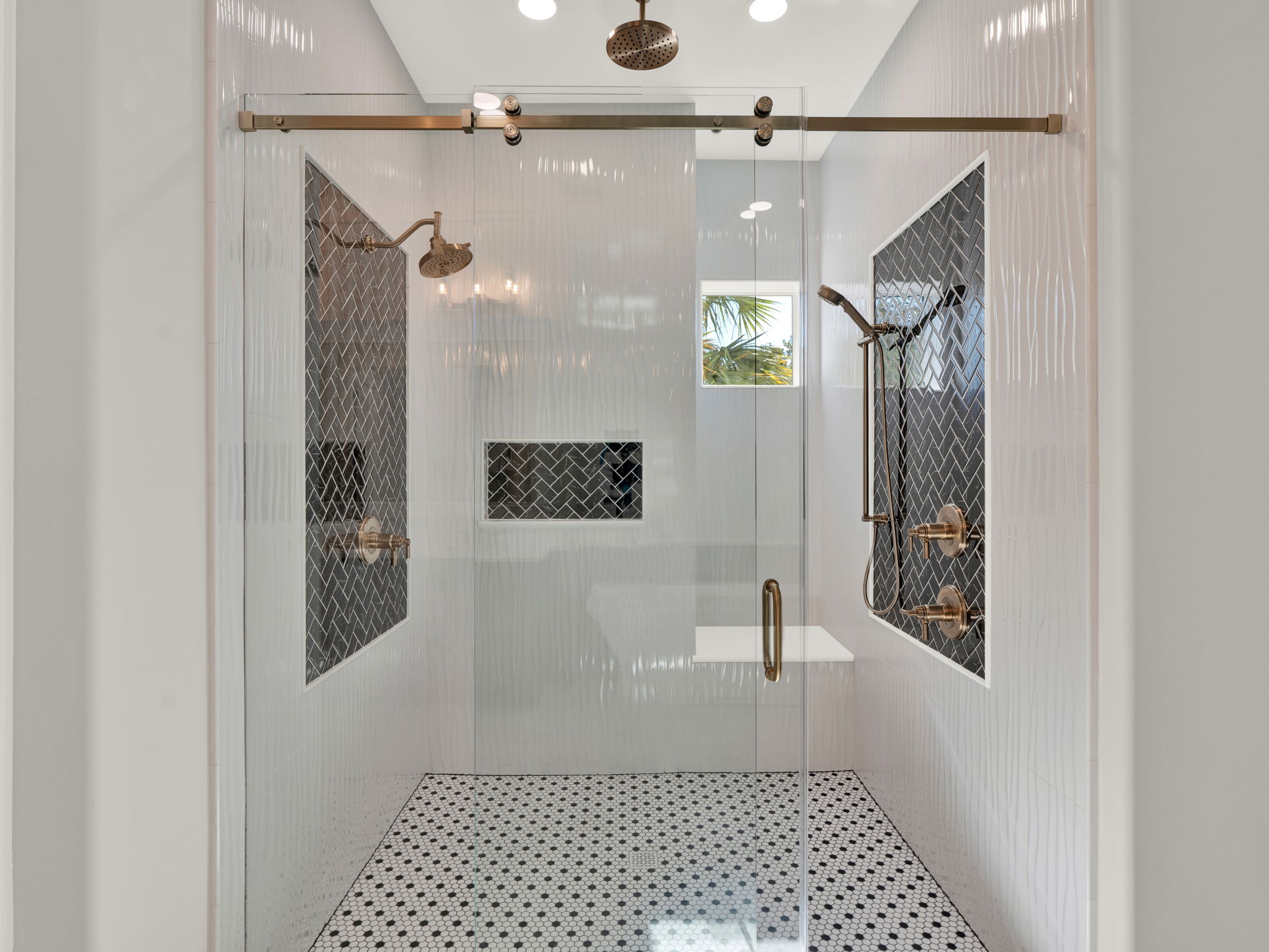 28 Baybridge Dr (f2) 19