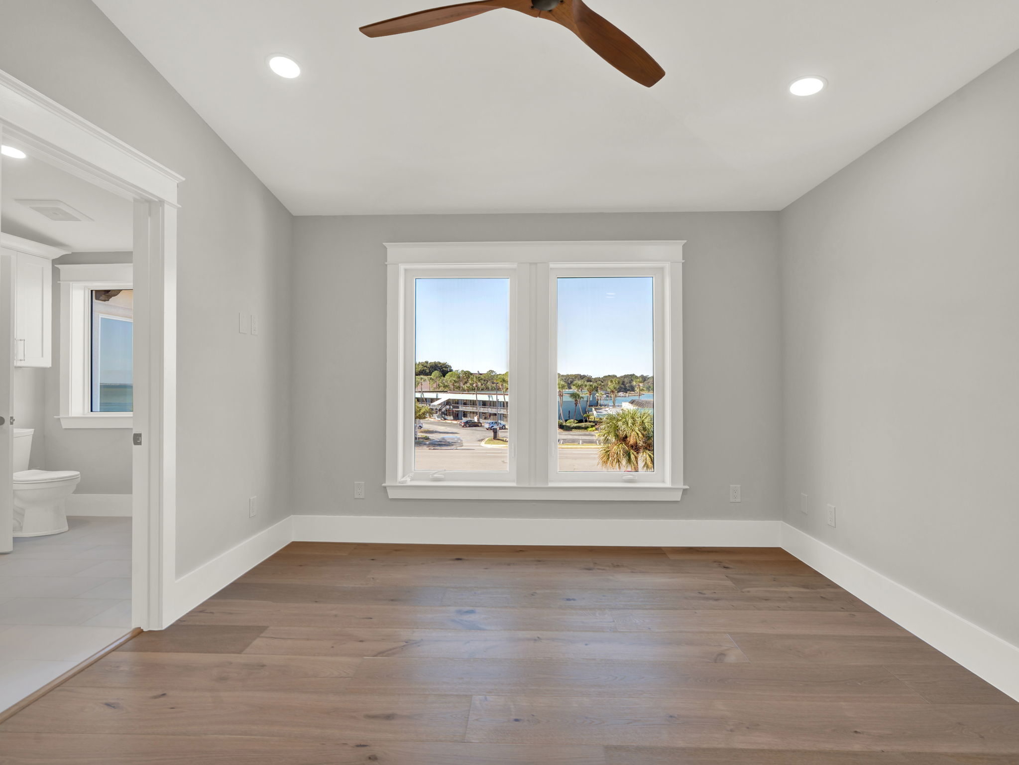 28 Baybridge Dr (f3) 23