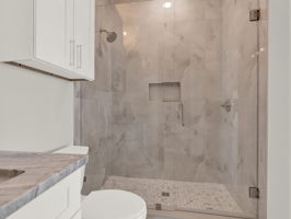 28 Baybridge Dr (f1) 11