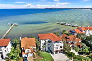 28 Baybridge Dr (Exterior) 8