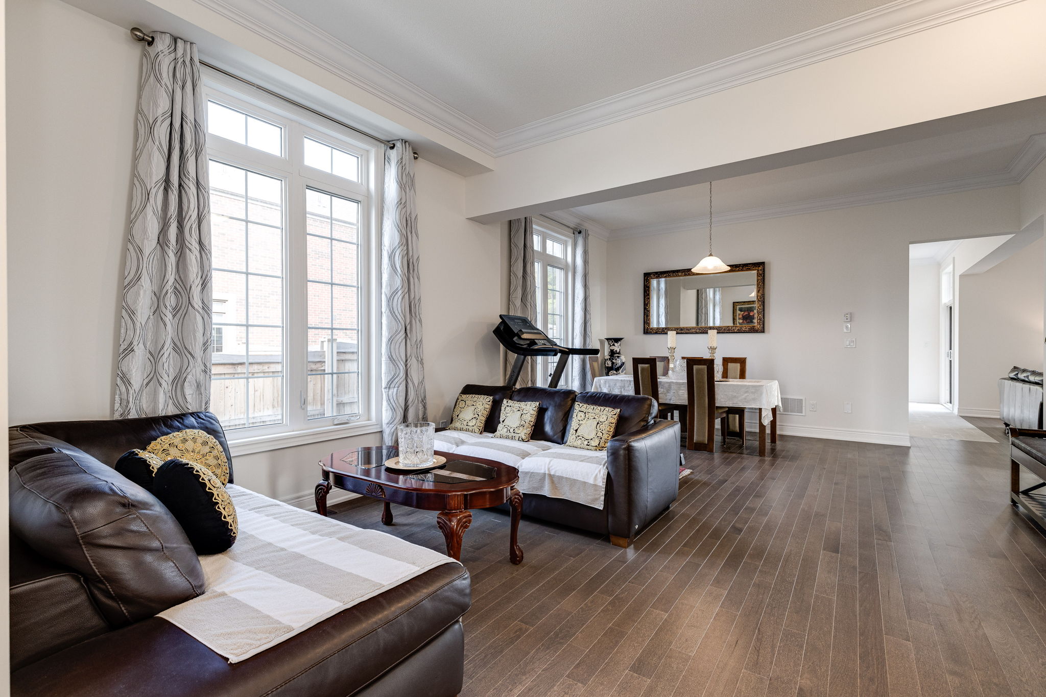 East Gwillimbury property showcase — delivered property photograph 7