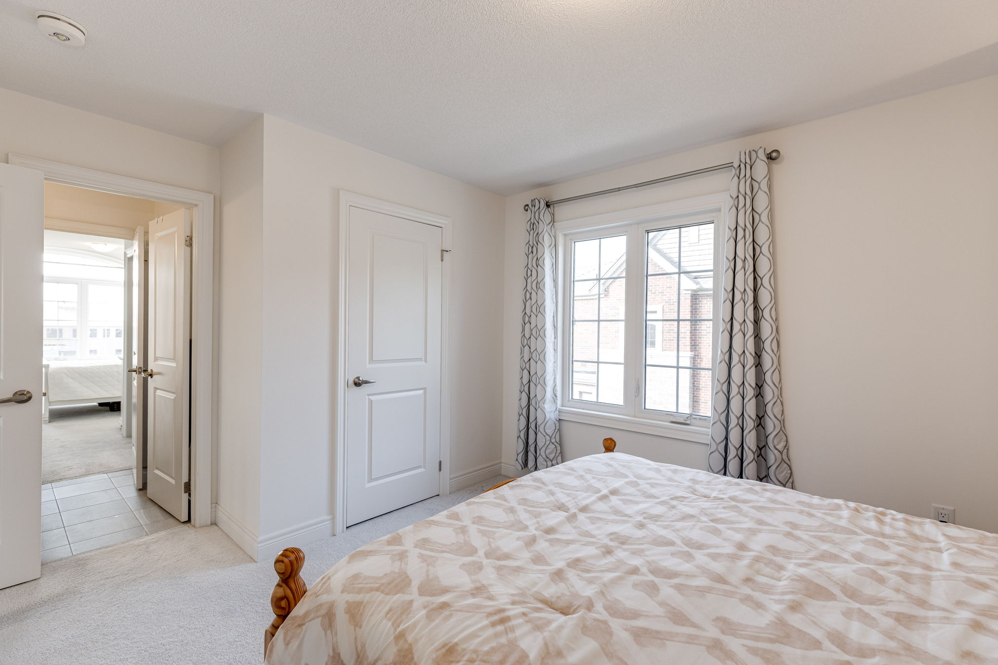 East Gwillimbury property showcase — delivered property photograph 35