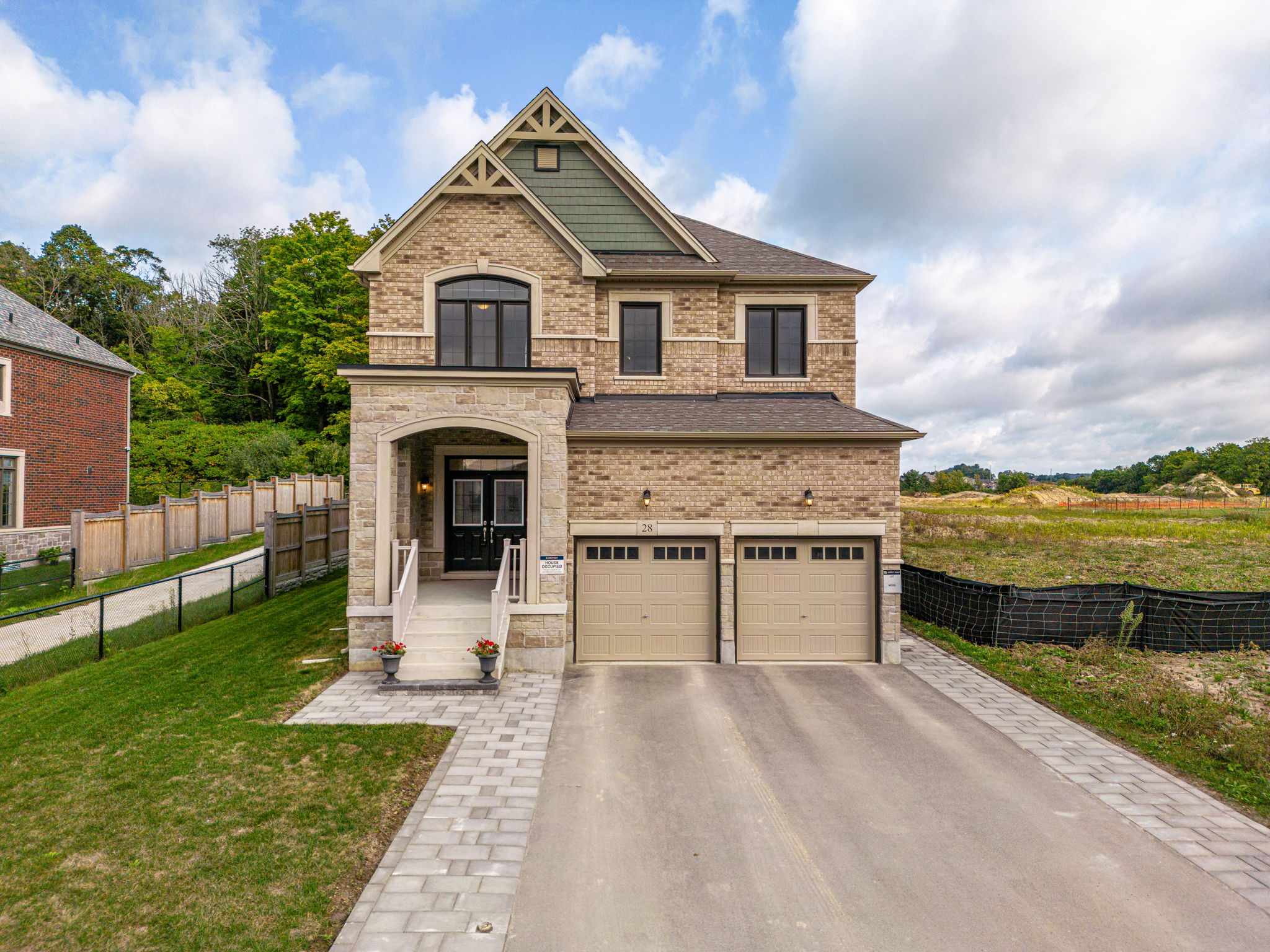 East Gwillimbury property showcase — delivered property photograph 2