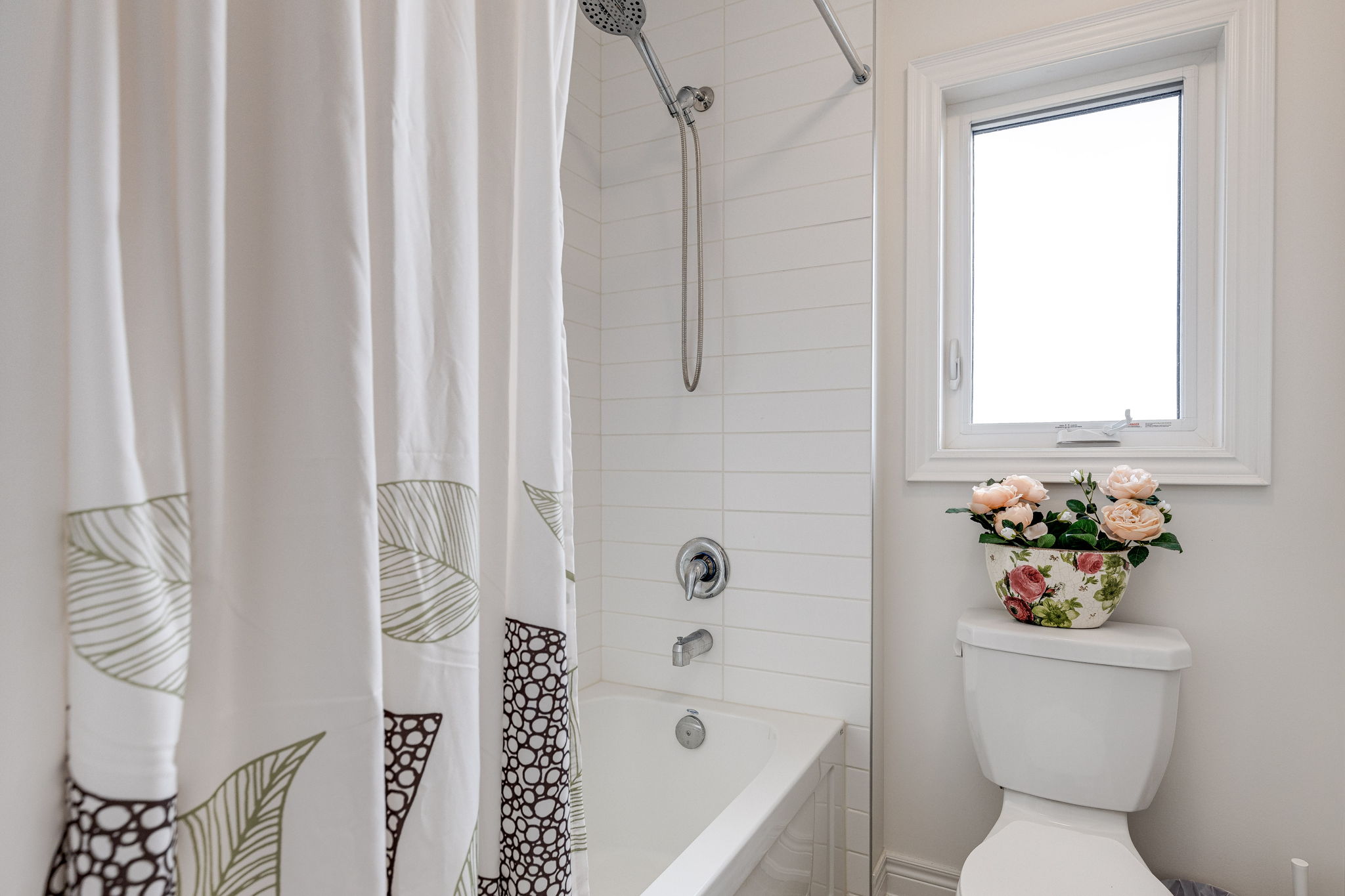 East Gwillimbury property showcase — delivered property photograph 45