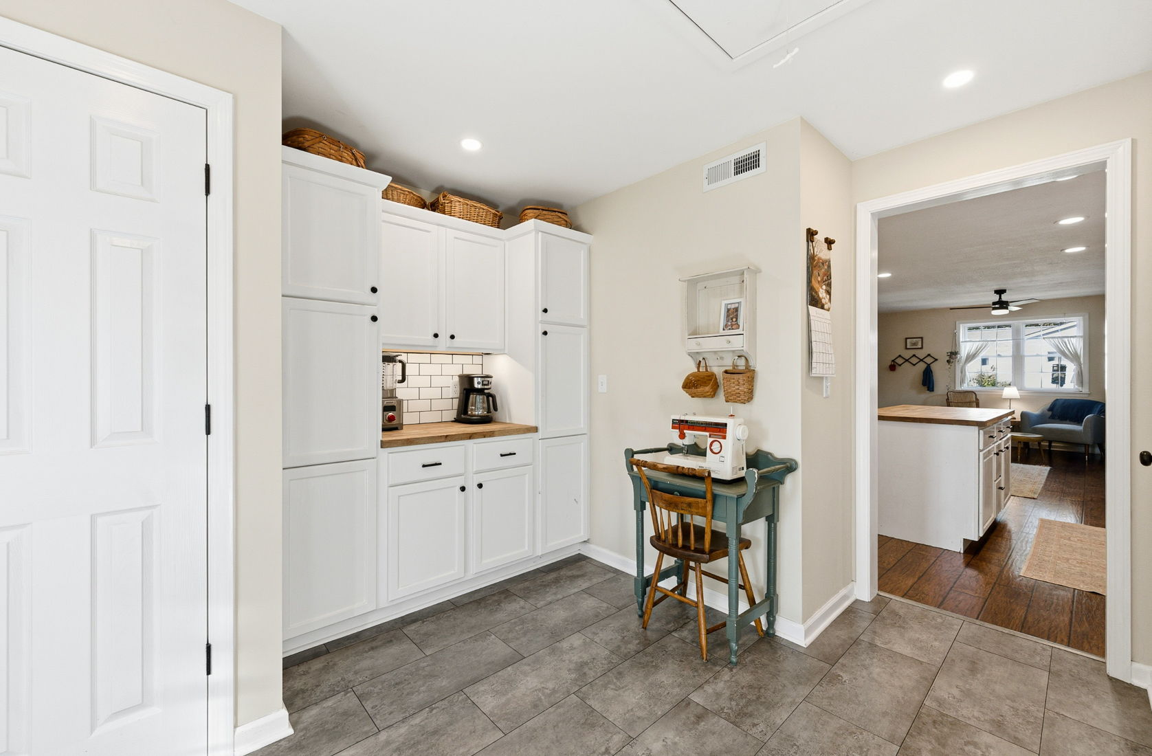 28 Chestnut St, Delaware-16