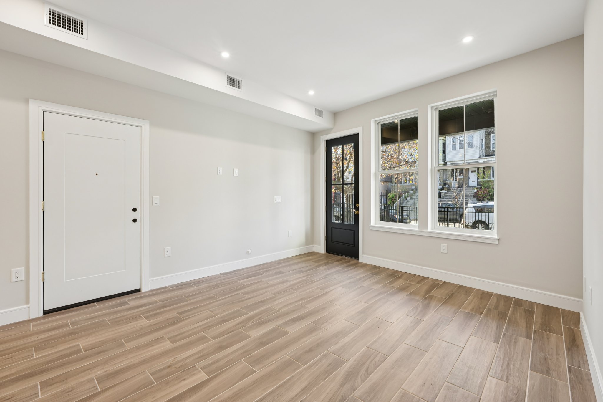 Clinton Ave-S1911-004.jpg