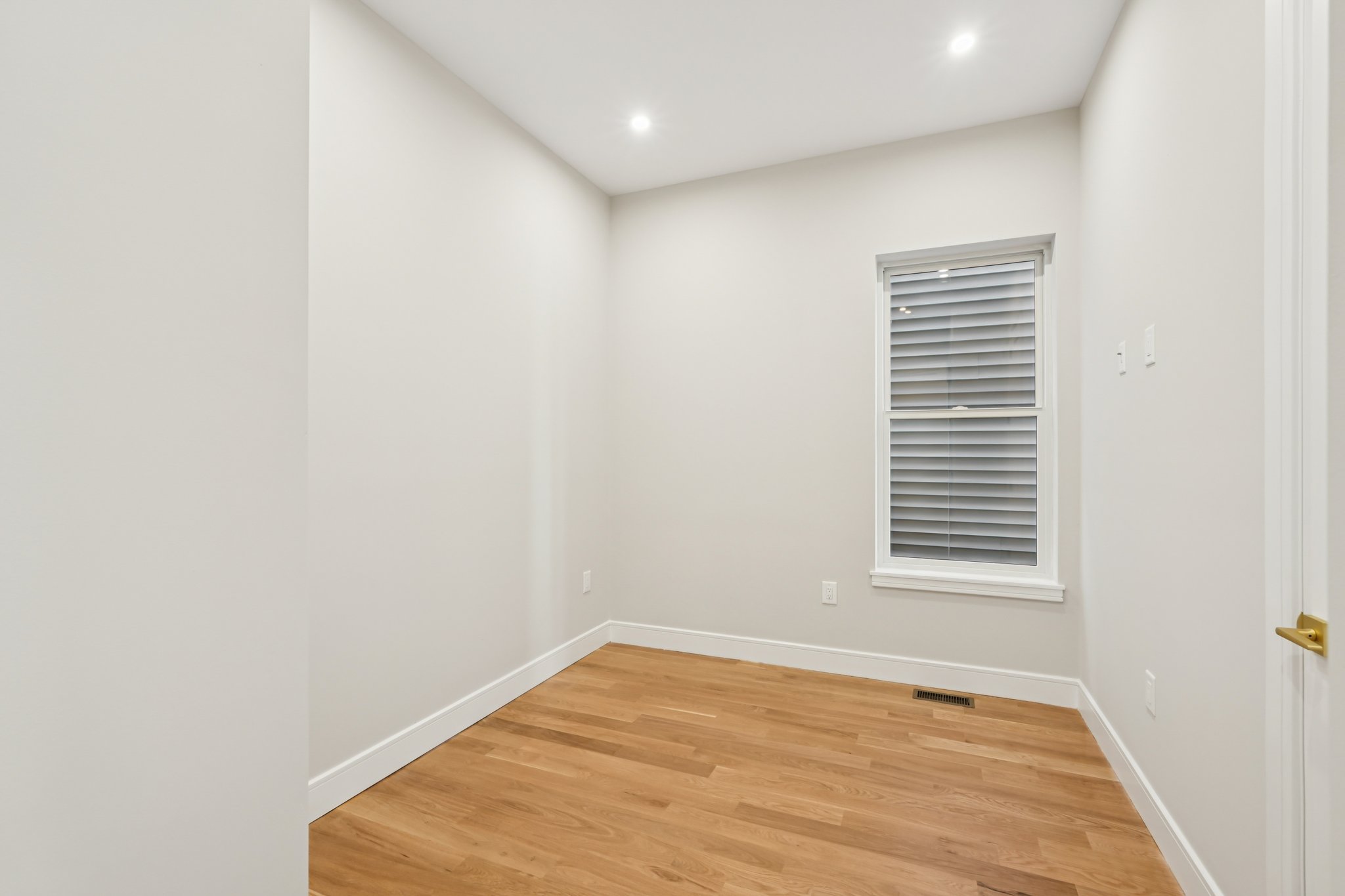 Clinton Ave-S1911-024.jpg